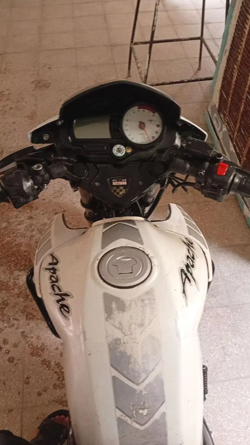 آپاچی|موتورسیکلت|گناباد, |دیوار