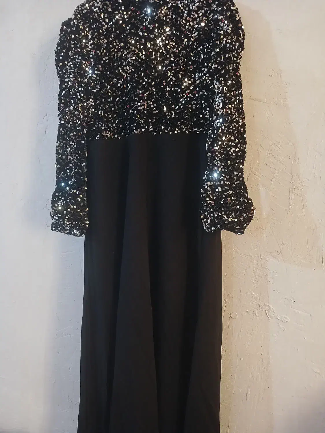 لباس مجلسی|لباس|بندر گناوه, |دیوار