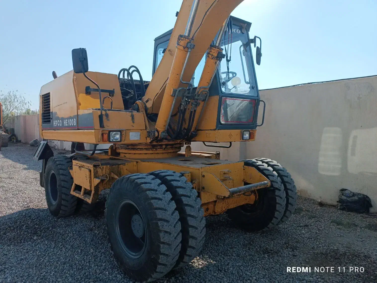 بیل مکانیکی HE100|خودرو سنگین|میاندوآب, |دیوار