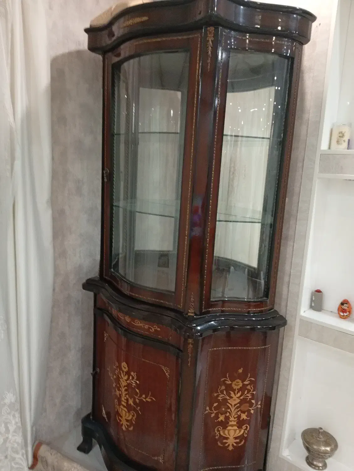 بوفه دو تیکه سالم|بوفه، ویترین، کنسول|بندرعباس, |دیوار