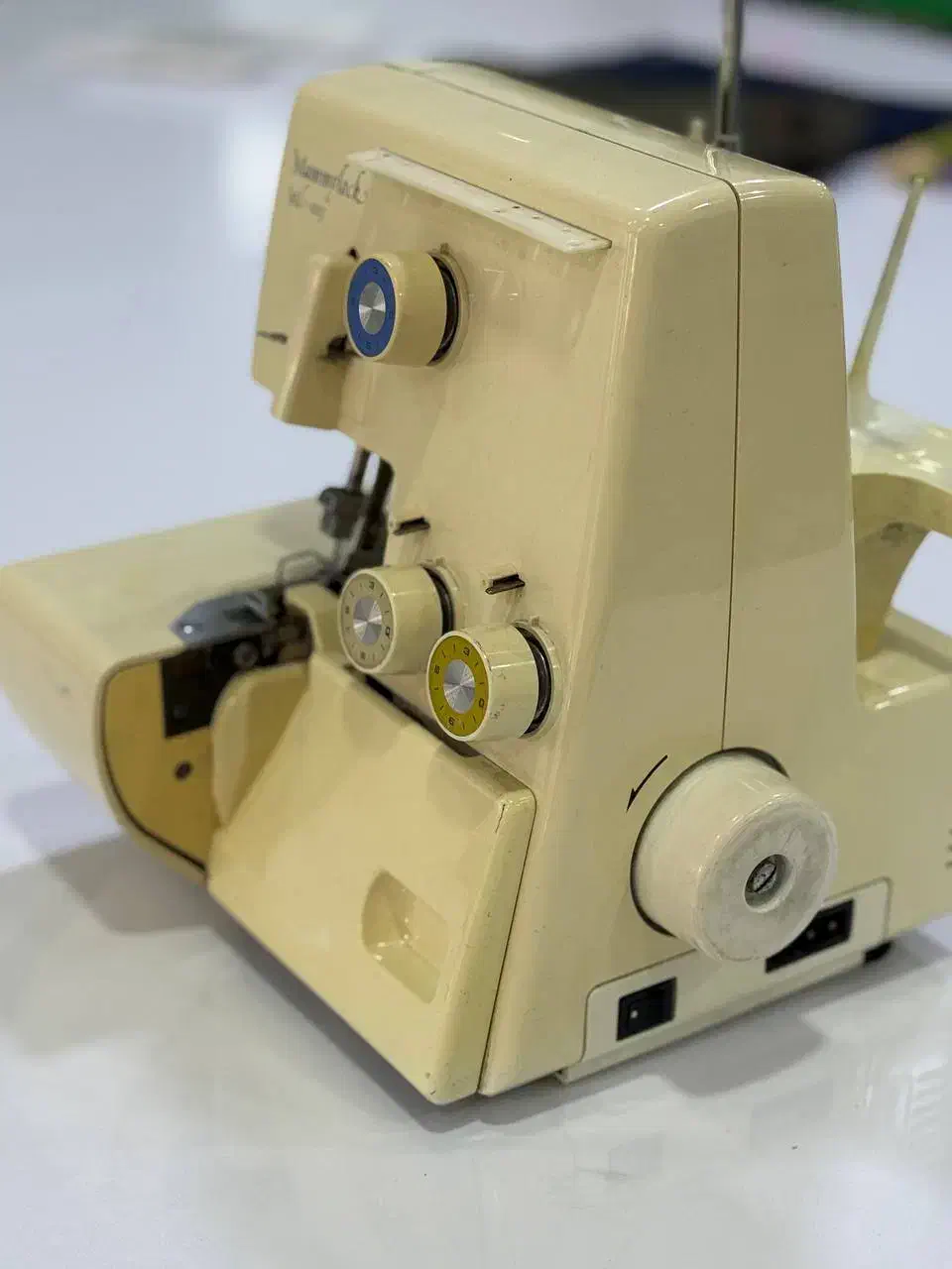 سردوز سه نخ|چرخ خیاطی و ریسندگی|بوشهر, |دیوار