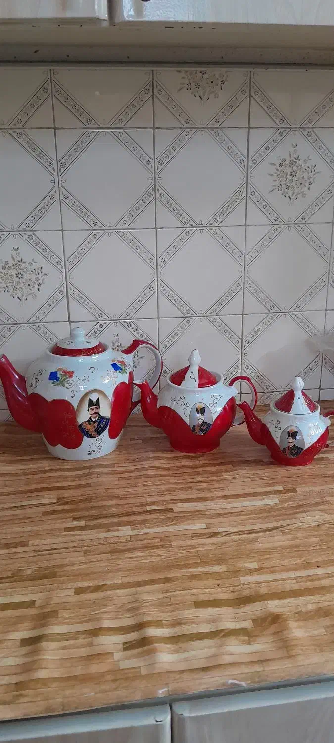 چند عدد قوری نونو فروشی|قوری، کتری، قهوهساز دستی|آران و بیدگل, |دیوار