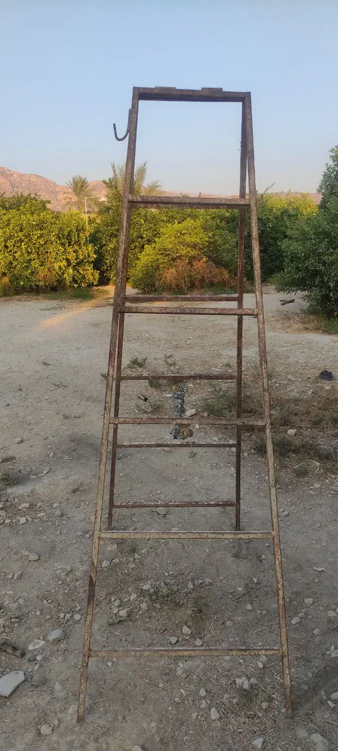 چهارپایه نرده بان تاشو|صندلی و نیمکت|کازرون, |دیوار