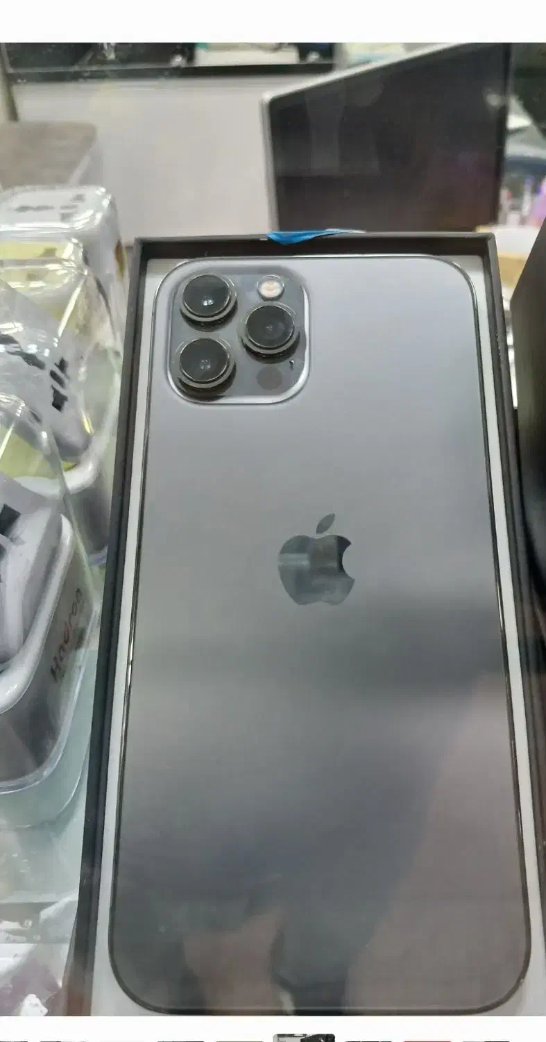 12promax بسیارتمیز|موبایل|برازجان, |دیوار