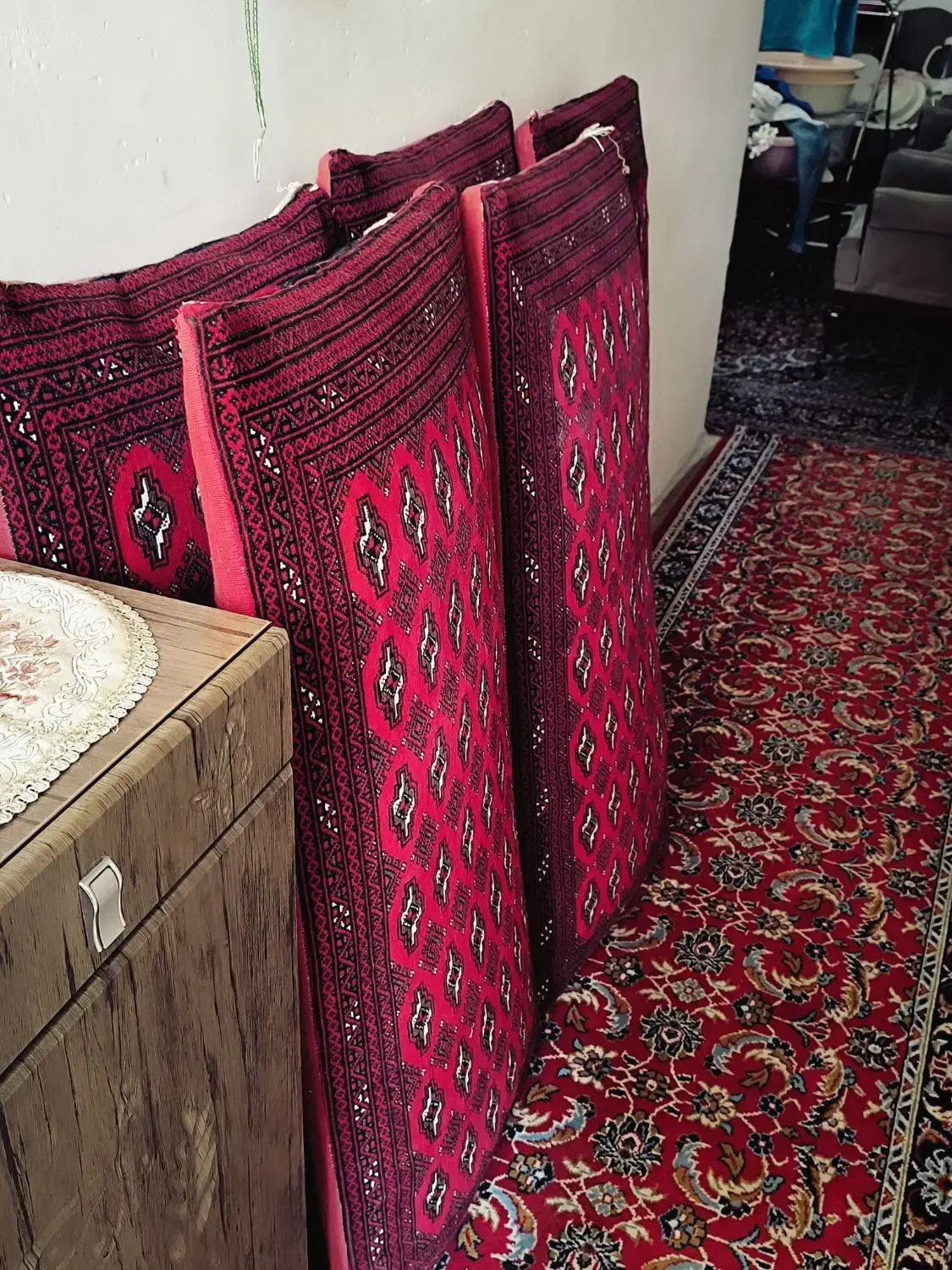 پشتی|پشتی|کرج, کمال‌شهر|دیوار