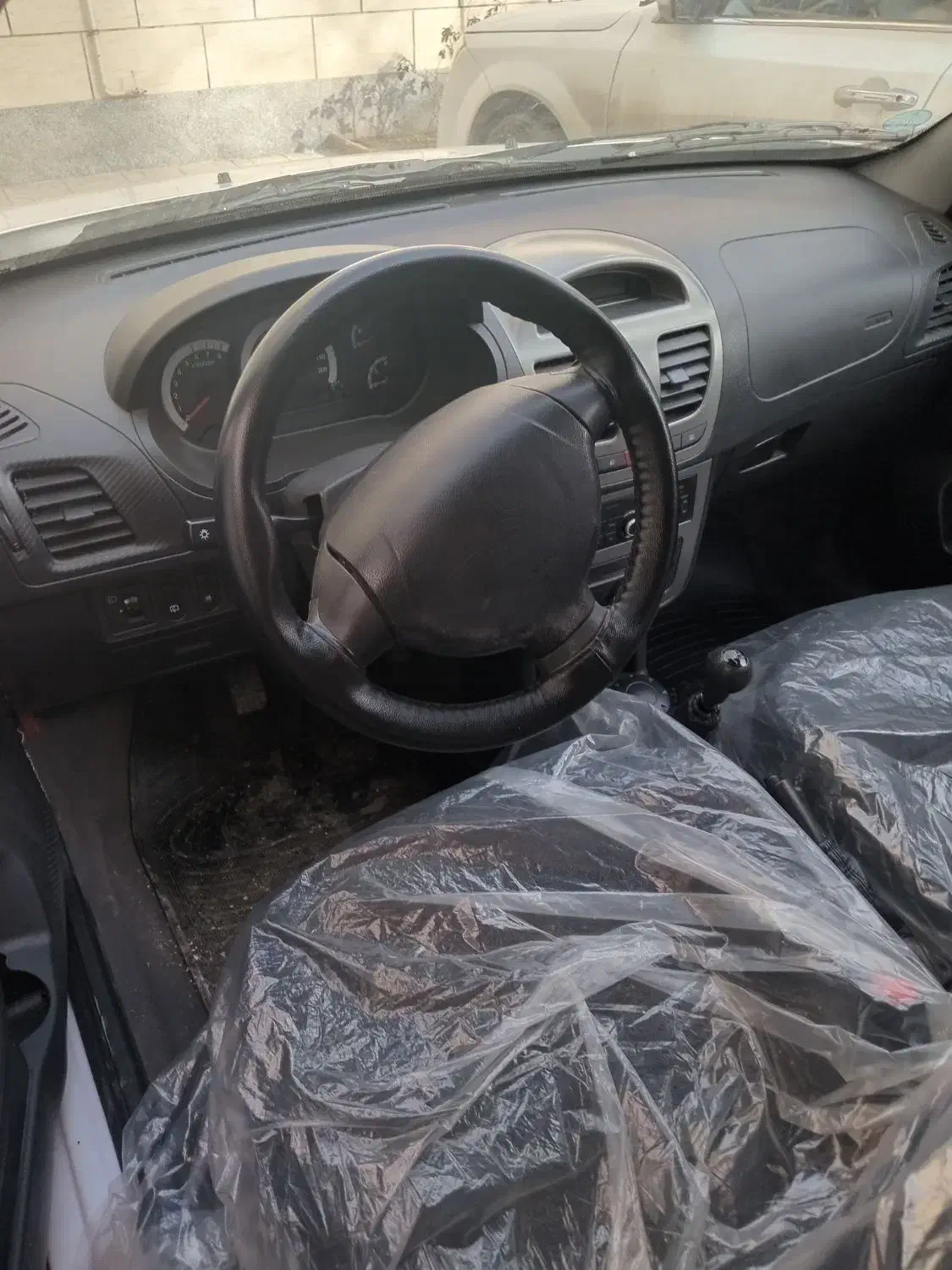 کوییک ار سقف مشکی|خودرو سواری و وانت|همدان, |دیوار