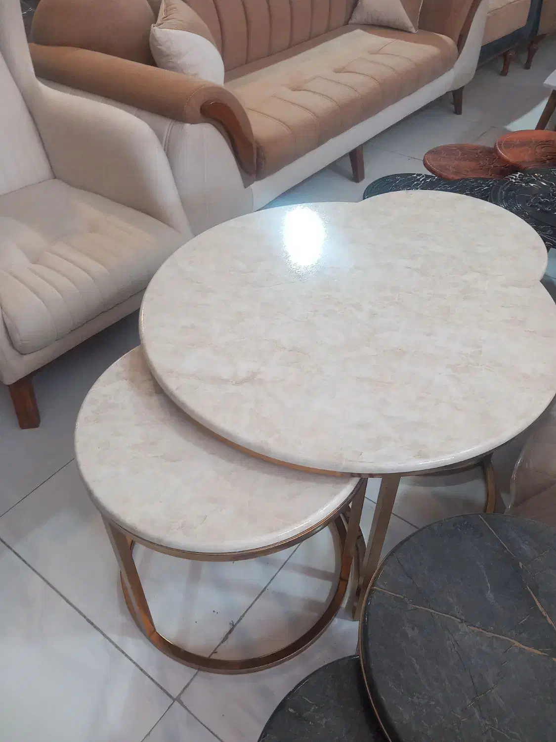 جلو مبلی فلزی|مبلمان خانگی و میز عسلی|شیروان (خراسان), |دیوار