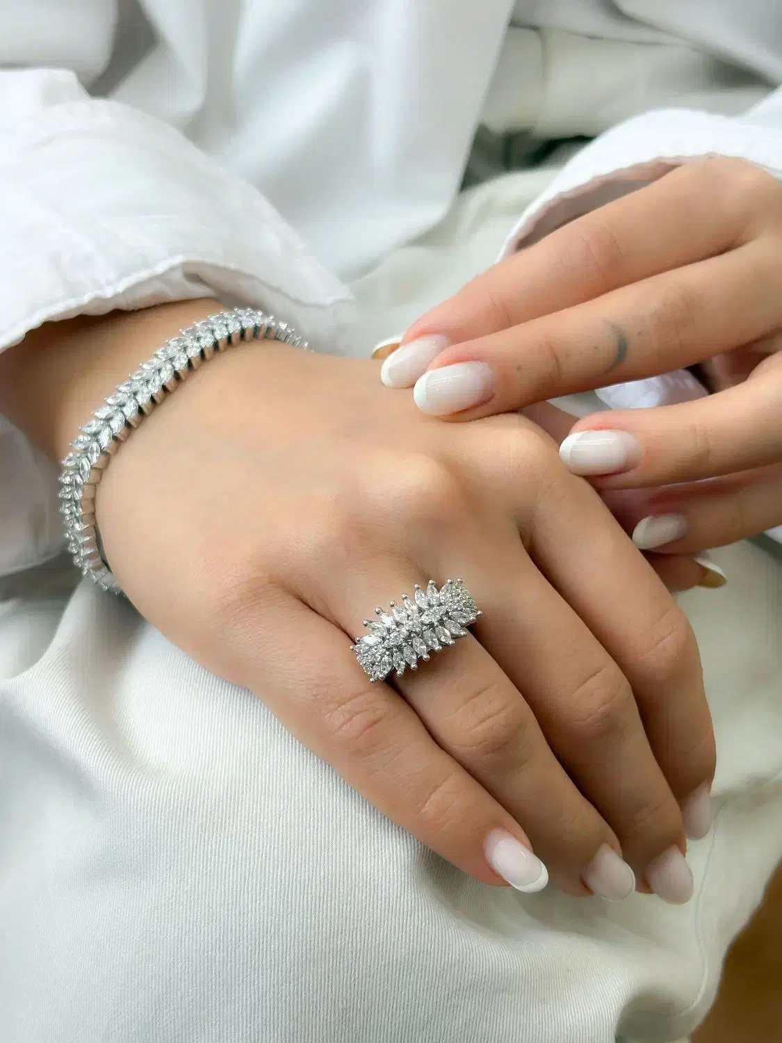 انگشتر نقره شاین طراح جذاب قالب طلا۳+۴۰بدون دستمزد|بدلیجات|تبریز, |دیوار