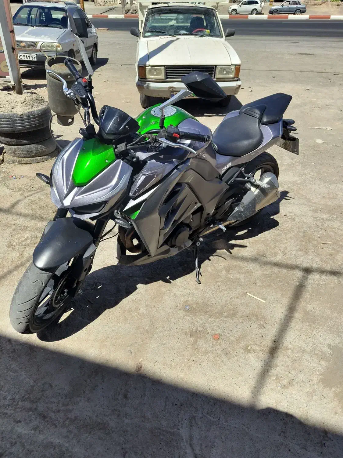 z1000|موتورسیکلت|سبزوار, قلعه‌نو دهزار|دیوار