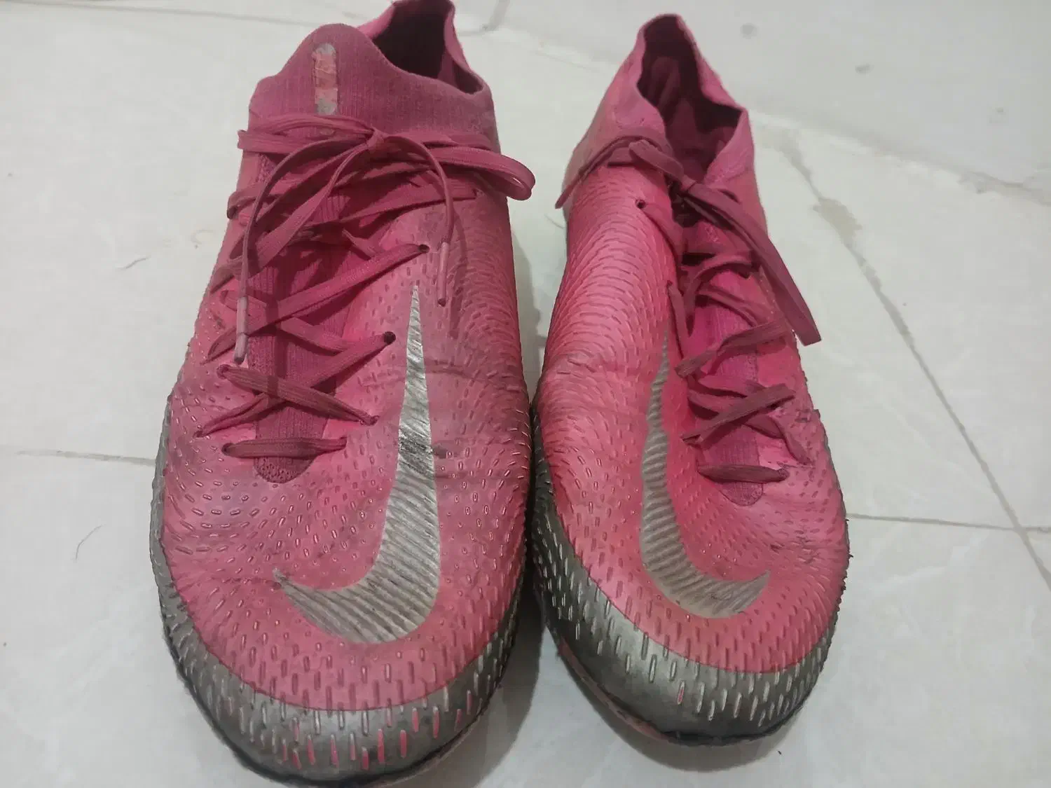 استوک چمن کارکرده باید شسته بشه|کیف، کفش، کمربند|کرج, ساسانی (قلمستان)|دیوار