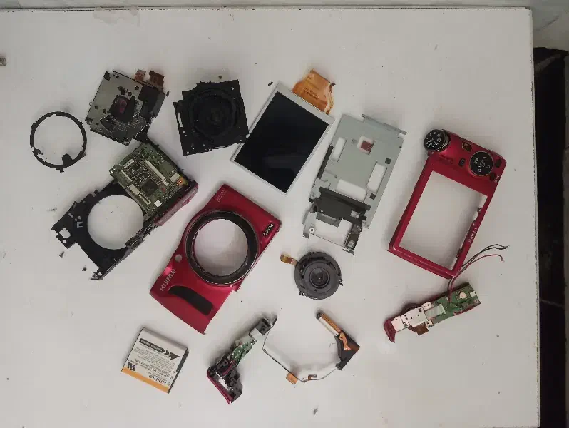 قطعات دوربین فوجی Fujifilm FinePix F850 F750 N705|دوربین عکاسی و فیلمبرداری|مشهد, کوثر|دیوار