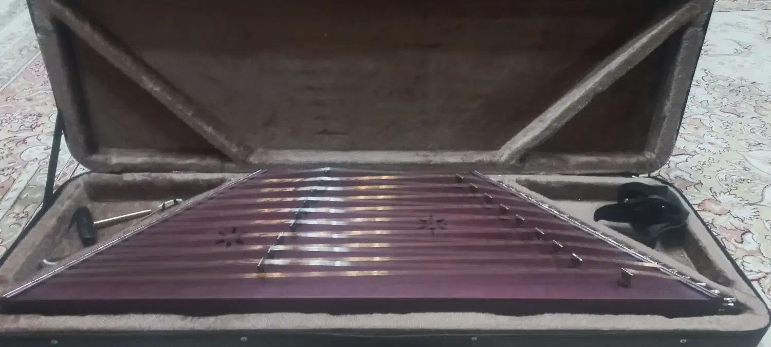 سنتور کاملا نو|سازهای سنتی|شیراز, فرهنگ شهر|دیوار