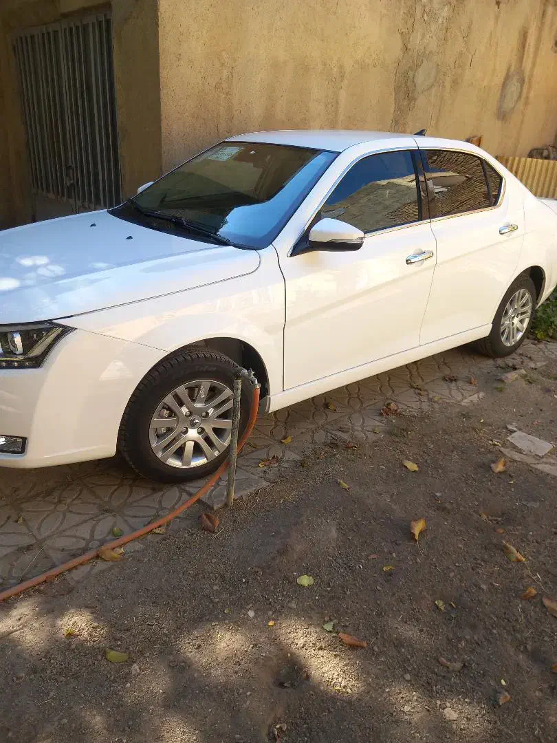 دنا پلاس ۶ سرعته صفر|خودرو سواری و وانت|همدان, |دیوار