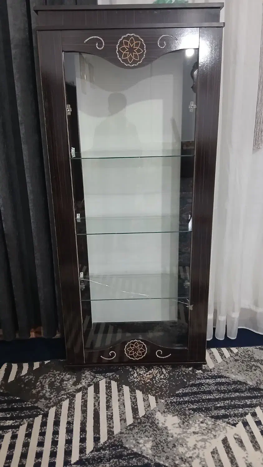 گنجینه سالم نو|بوفه، ویترین، کنسول|تربت جام, جامرود|دیوار