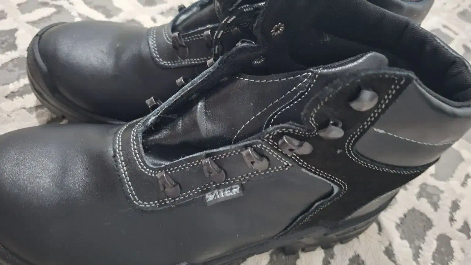 کفش کار سالم ونو یکبار هم استفاده نشده|کیف، کفش، کمربند|بهشهر, |دیوار