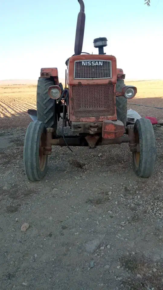 تراکتور سالم مدل ۱۳۶۱|خودرو سنگین|لالجین, |دیوار