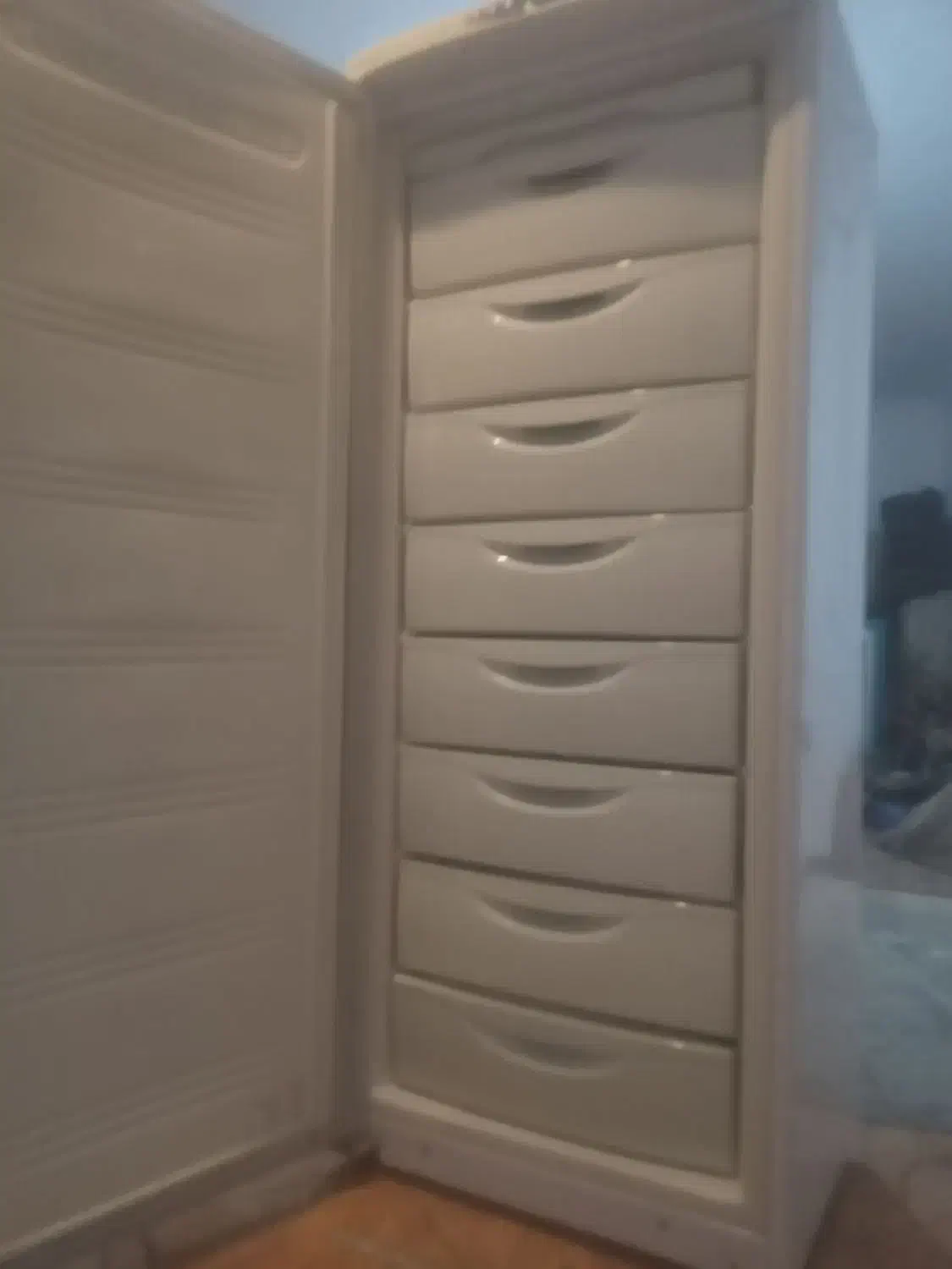 فریزرامرسان هفت کشو سالم درحدنو و تمیز ب صدا|یخچال و فریزر|رباط‌کریم, الارد|دیوار