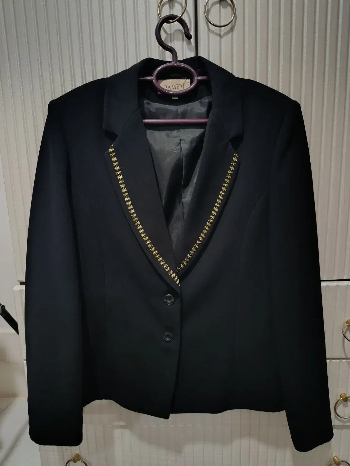 کت مجلسی|لباس|سبزوار, طبرسی (جعفرآباد)|دیوار