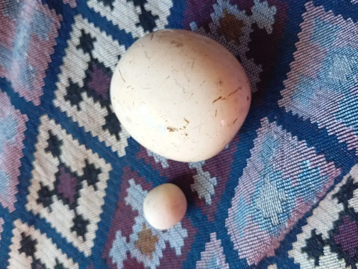 سنگ اسیاب ازمایش شوده|کلکسیون اشیاء عتیقه|کوهسرخ, |دیوار