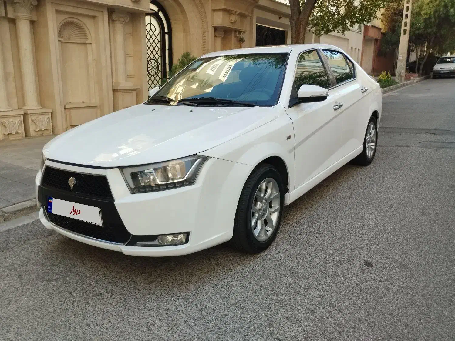 دنا پلاس توربو اتوماتیک بدون رنگ|خودرو سواری و وانت|تبریز, |دیوار