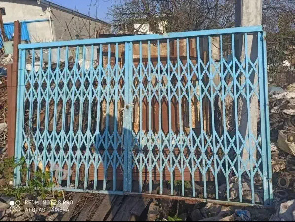 درب آکاردئونی  آهنی به ابعاد ۲*۲.۷۰|مصالح و تجهیزات ساختمان|قائم‌شهر, |دیوار