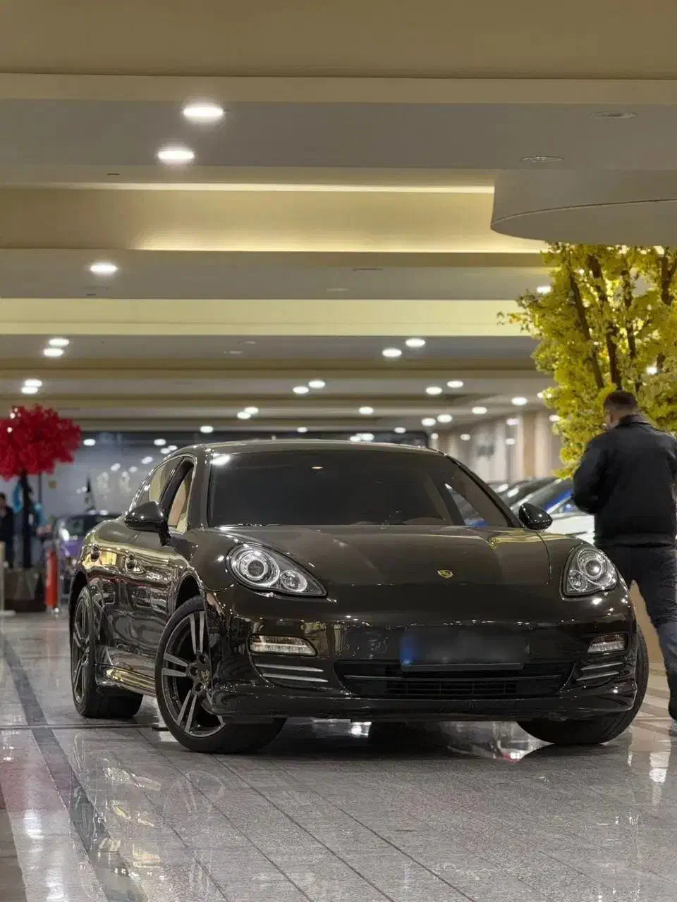 پورشه پانامرا مدل 2011 تک برگ سند ۶۰ تا کار|خودرو سواری و وانت|تهران, شهرک چیتگر|دیوار