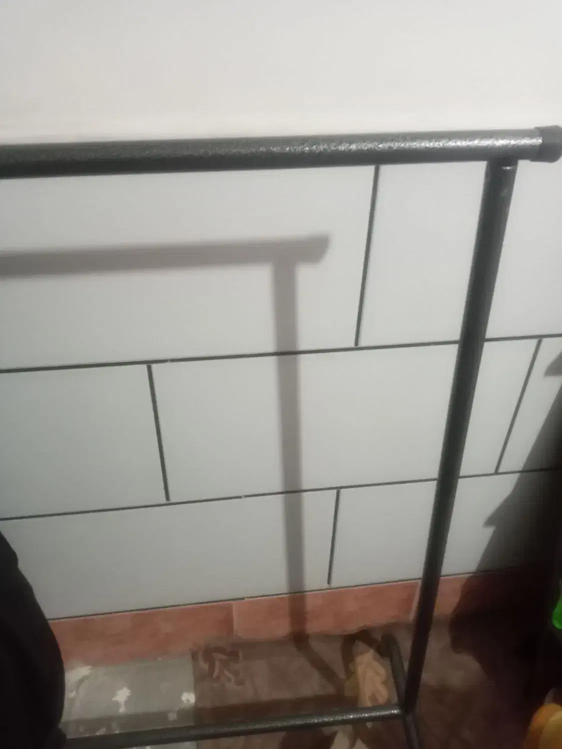 رگال وچوب لباسی|بندرخت و رخت‌آویز|ساوه, |دیوار