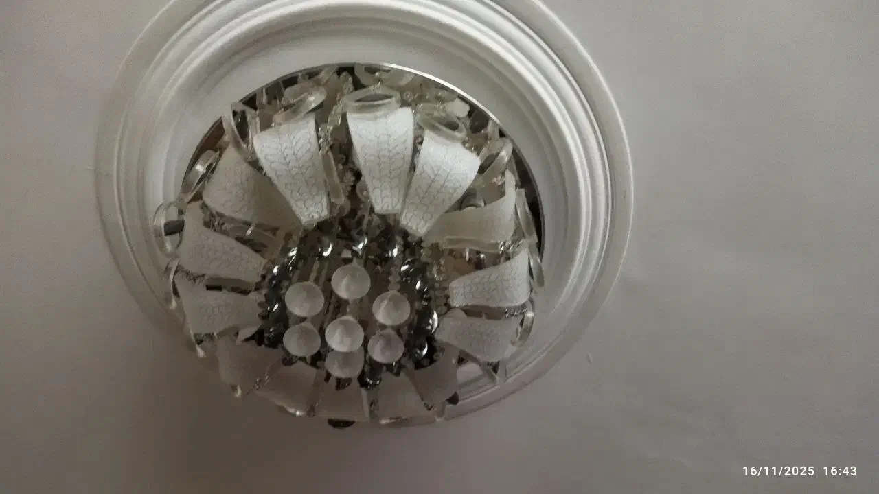 لوستر سالم و تمیز|لوستر و چراغ آویز|سنندج, |دیوار