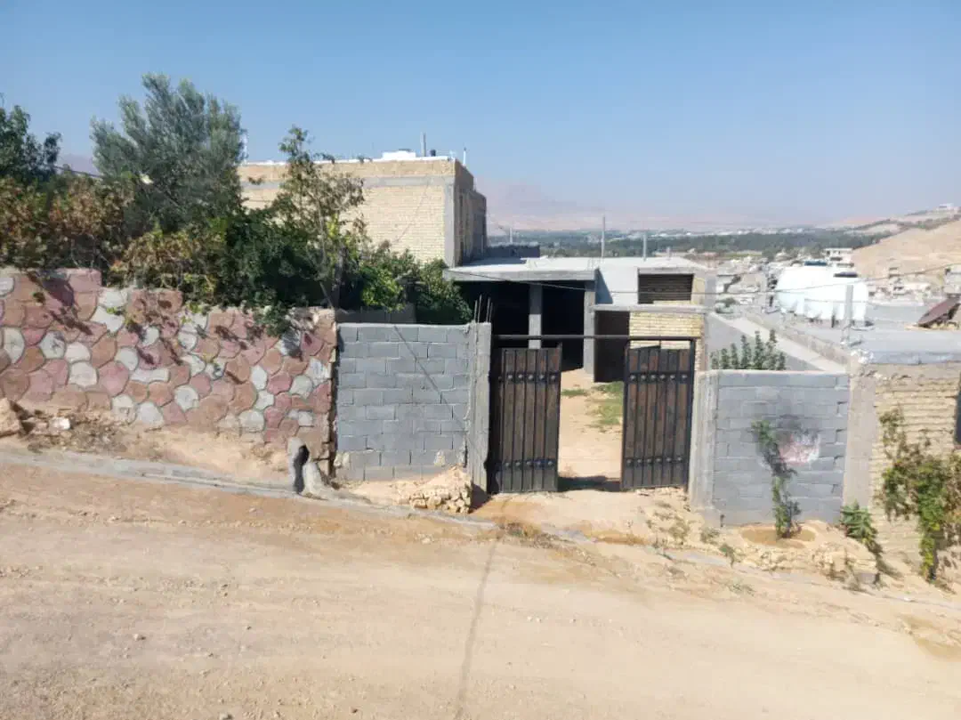 فروش اسکلت نوساز ویلایی یک طبقه دوخواب|فروش خانه و ویلا|شیراز, شهرک قمشه|دیوار