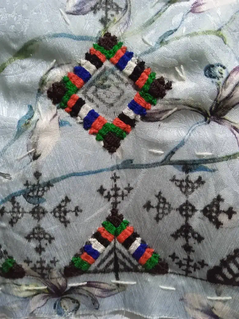 دوچگرکپنال واینه وسرتوپ|لباس|ایرانشهر, |دیوار