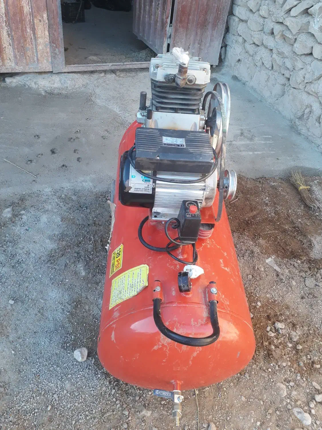 پمپ باد ۲۵۰تایی|ماشین‌آلات صنعتی|بسطام, |دیوار