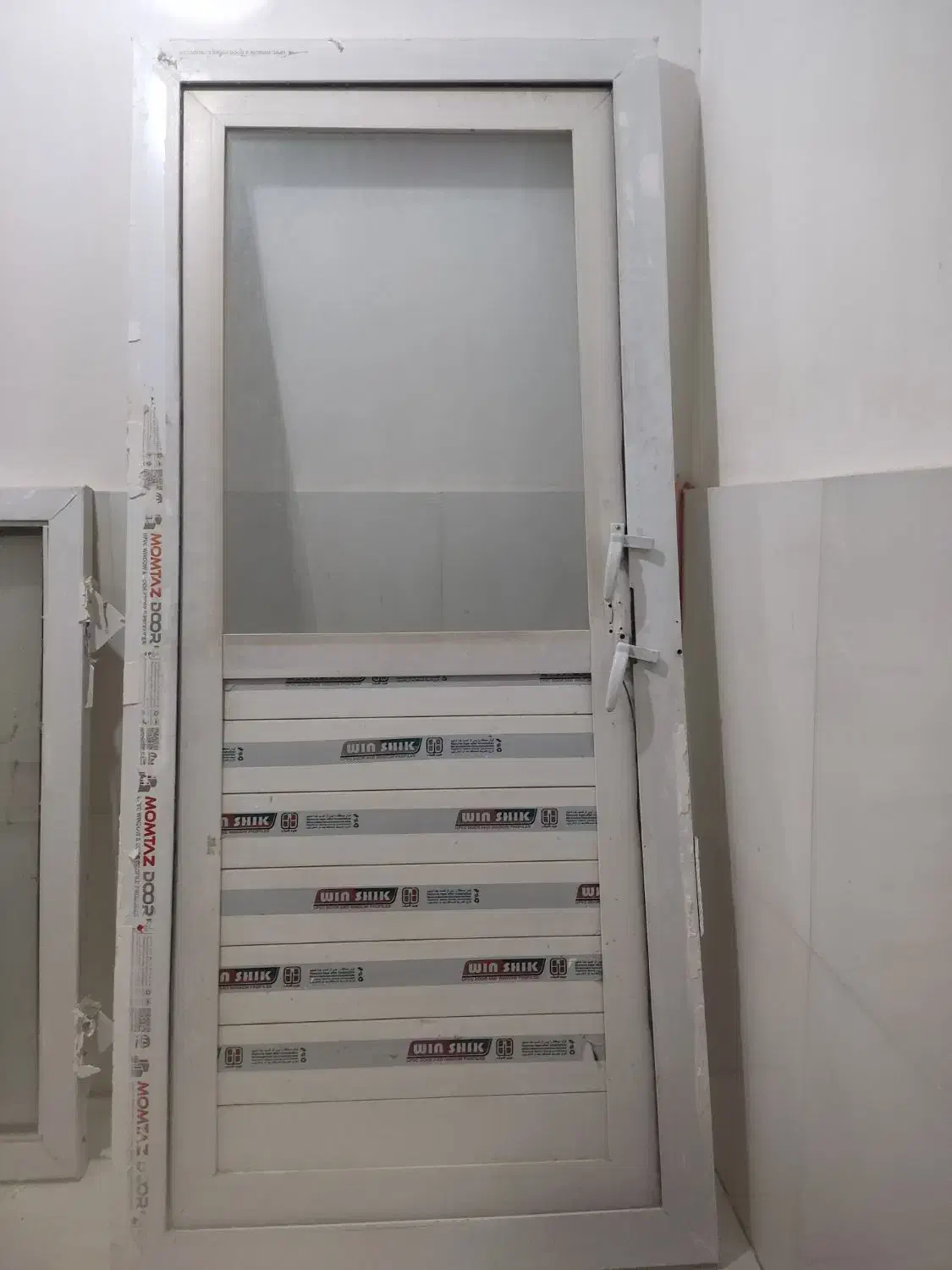 پنجره و در|مصالح و تجهیزات ساختمان|رباط‌کریم, رباط‌کریم|دیوار