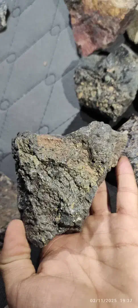 شهابسنگ|کلکسیون اشیاء عتیقه|کرمان, |دیوار