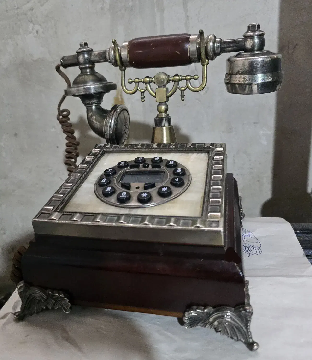 تلفن رومیزی سلطنتی چوبی|تلفن رومیزی|ارومیه, |دیوار