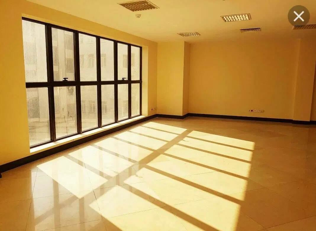 ۸۳م تاپ/سند اداری/پارکینگ/رو به نما/راسته نیکامال - تصویر 1 از 1