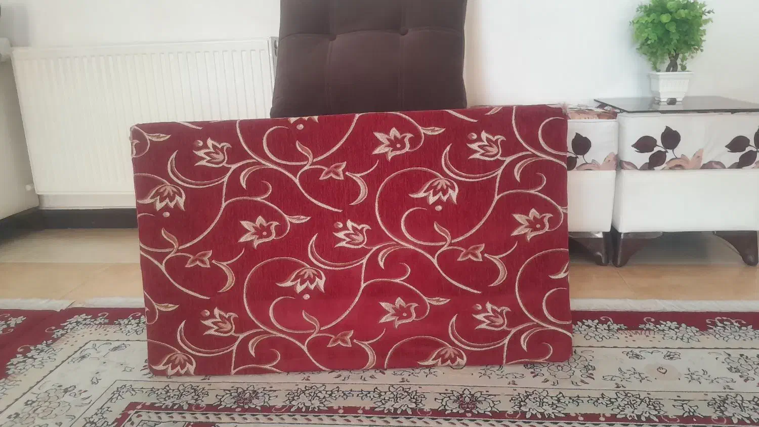 پشتی|پشتی|خرم‌آباد, |دیوار