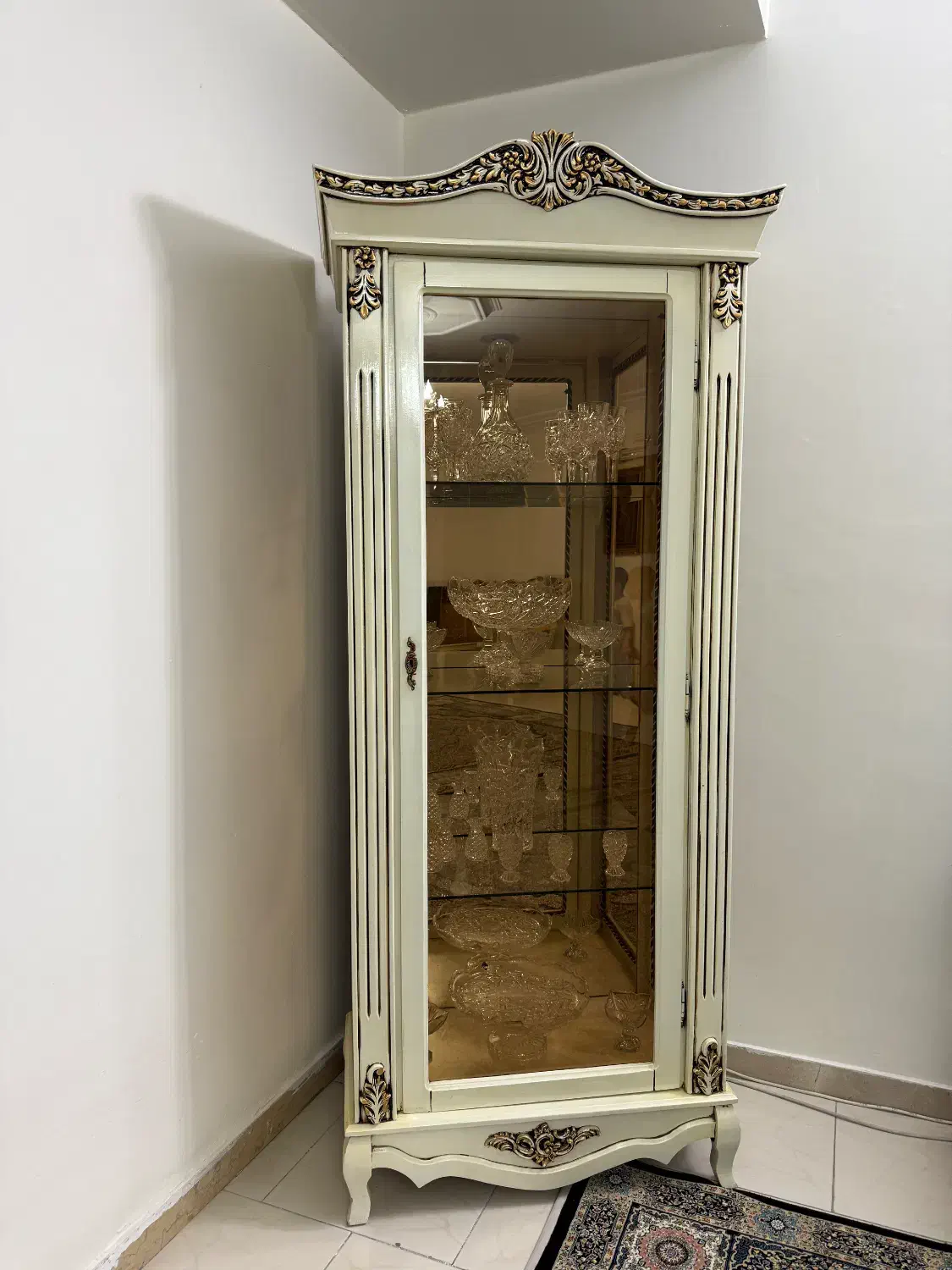 ویترین سفید جنس چوب|بوفه، ویترین، کنسول|تهران, ابوذر|دیوار