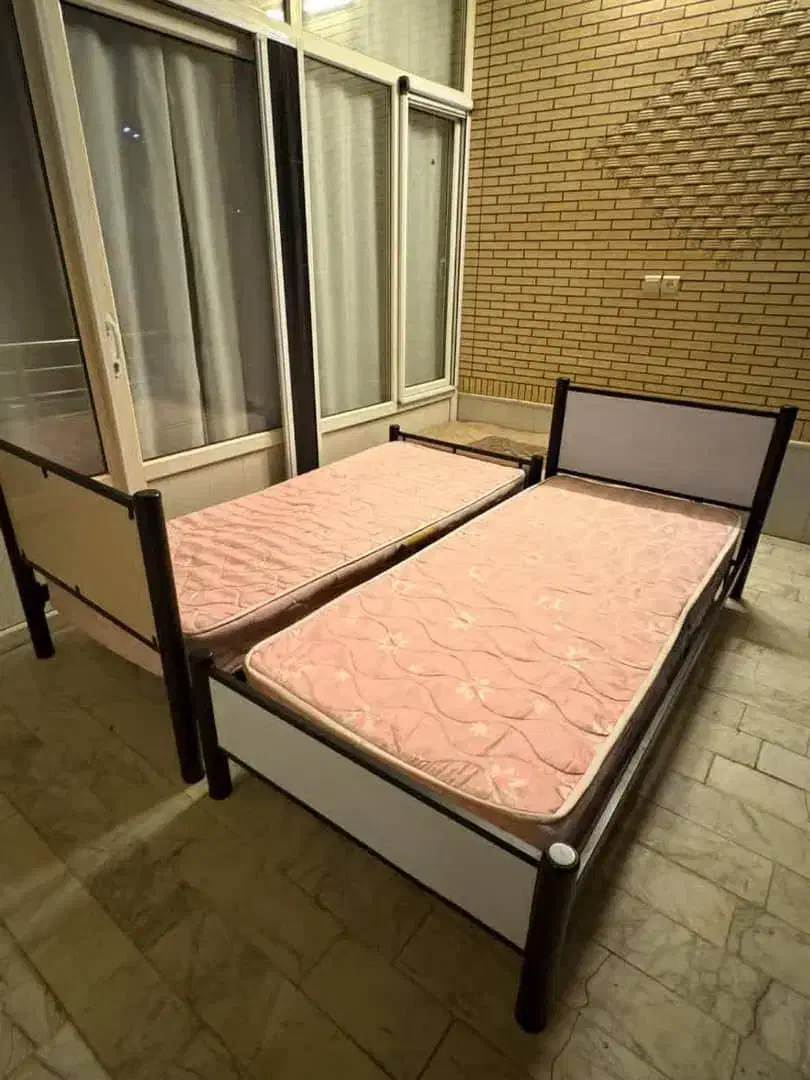 تخت خواب یک نفره|تخت و سرویس خواب|شهرضا, |دیوار