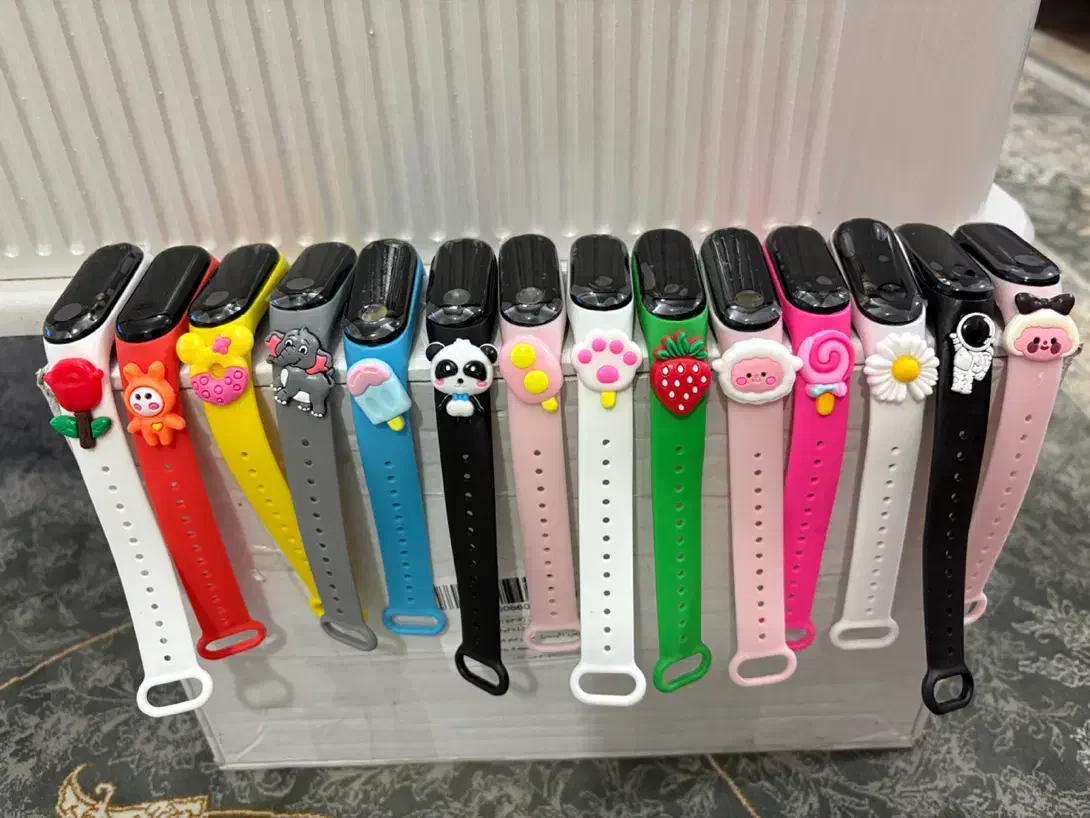 ساعت بچگانه|اسباب‌‌بازی|گرمسار, |دیوار