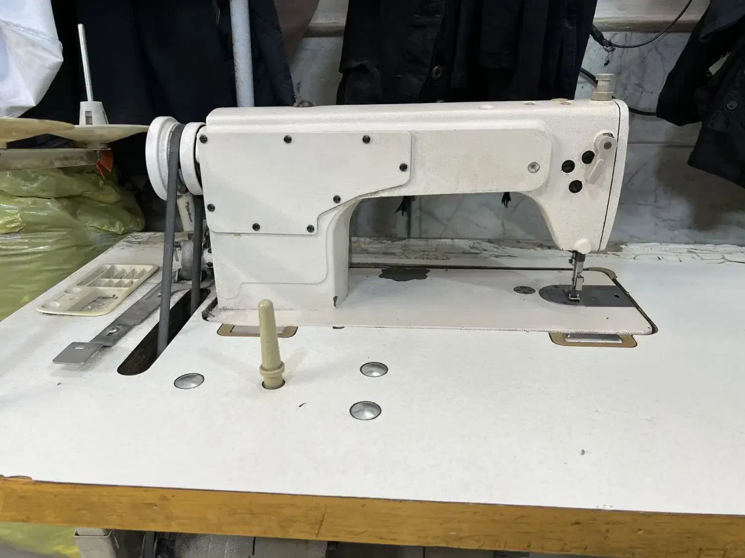 چرخ خیاطی راسته دوز|چرخ خیاطی و ریسندگی|قم, ژاندارمها|دیوار