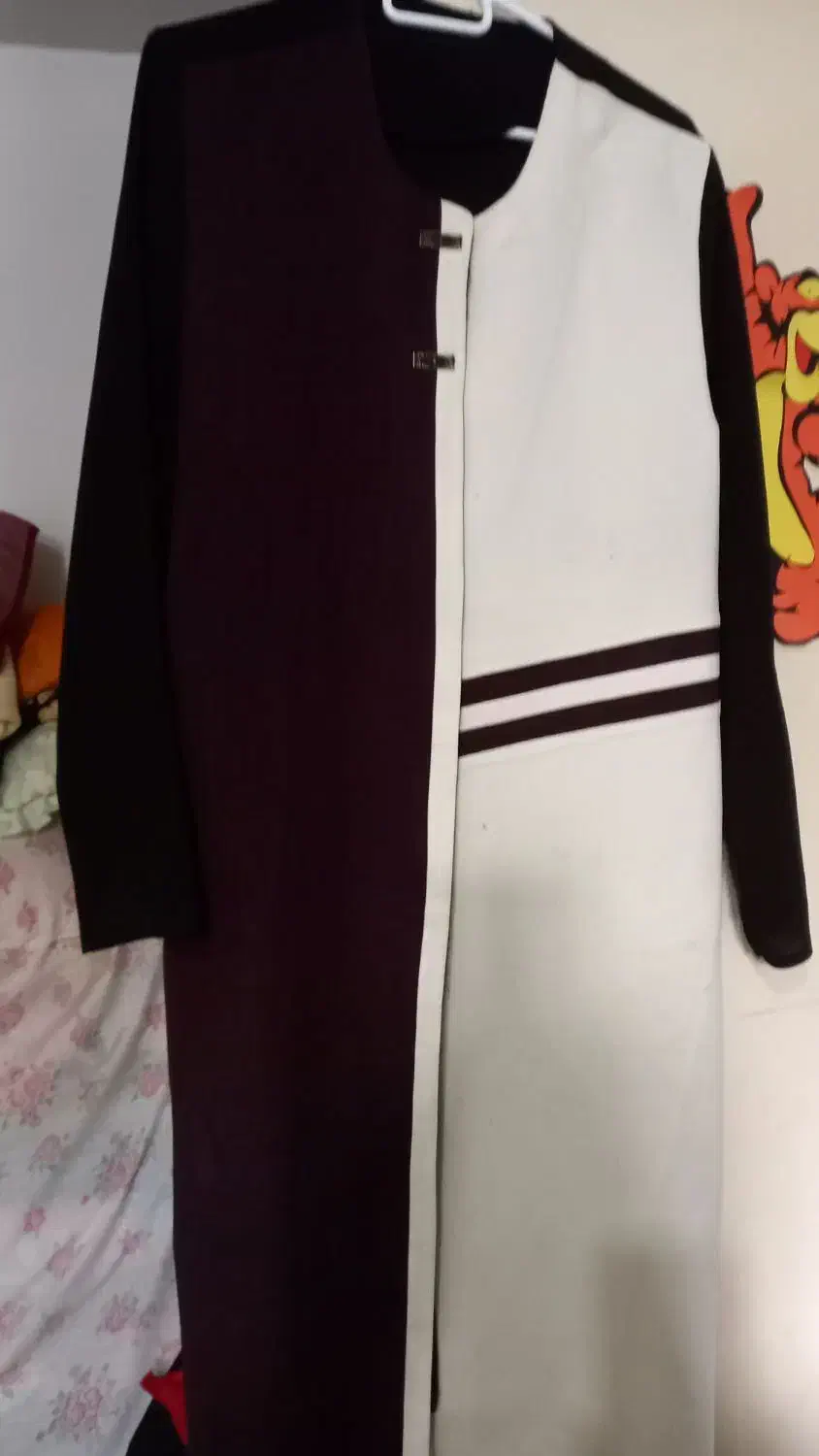 مانتوراسته|لباس|زابل, |دیوار