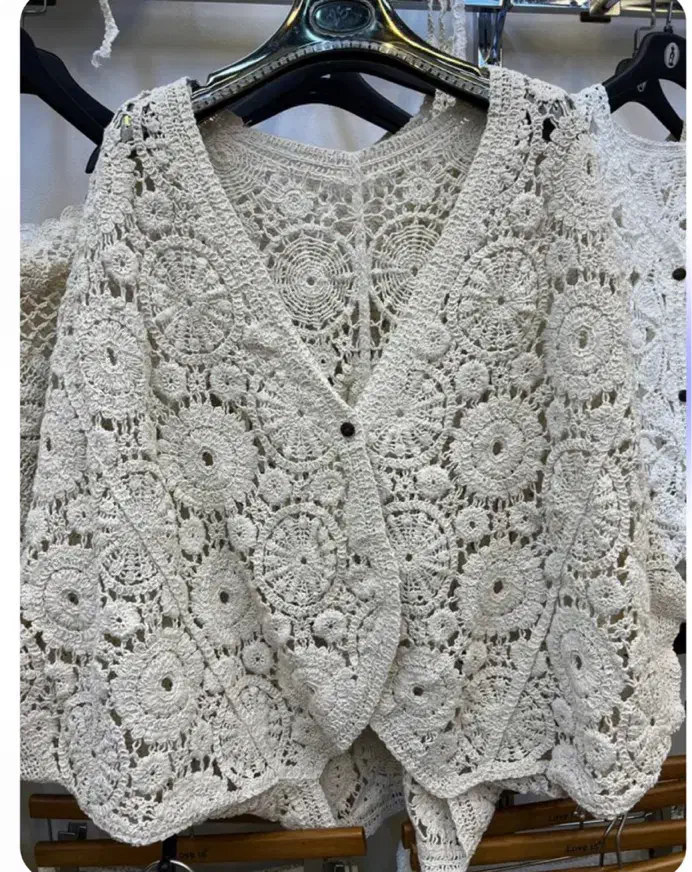 شومیز|لباس|قم, هنرستان|دیوار