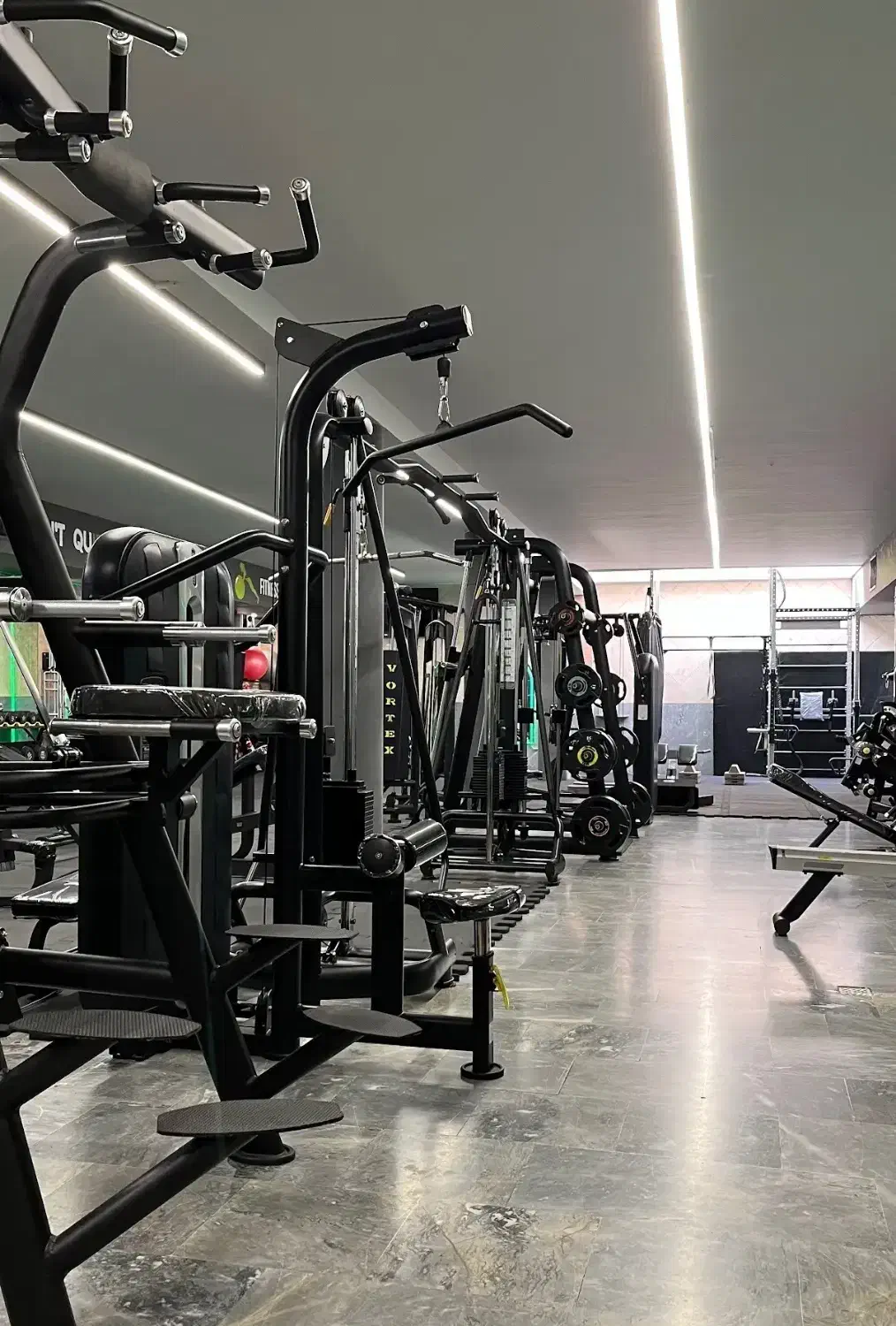 منشی باشگاه آقا|استخدام اداری و مدیریت|اصفهان, چشمه باقرخان|دیوار