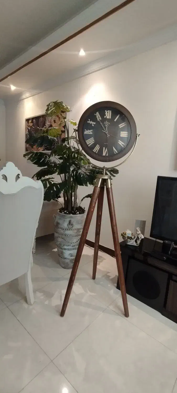 ساعت ایستاده بسیارشیک|ساعت|فردیس, شهرک راه آهن|دیوار