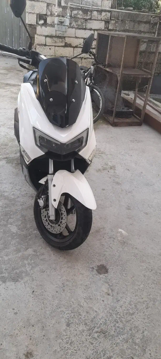 موتور لیمکس ۱۵۰ مدل ۱۴۰۳ کارکرد۶تا رنگ سفید|موتورسیکلت|فریدونکنار, |دیوار
