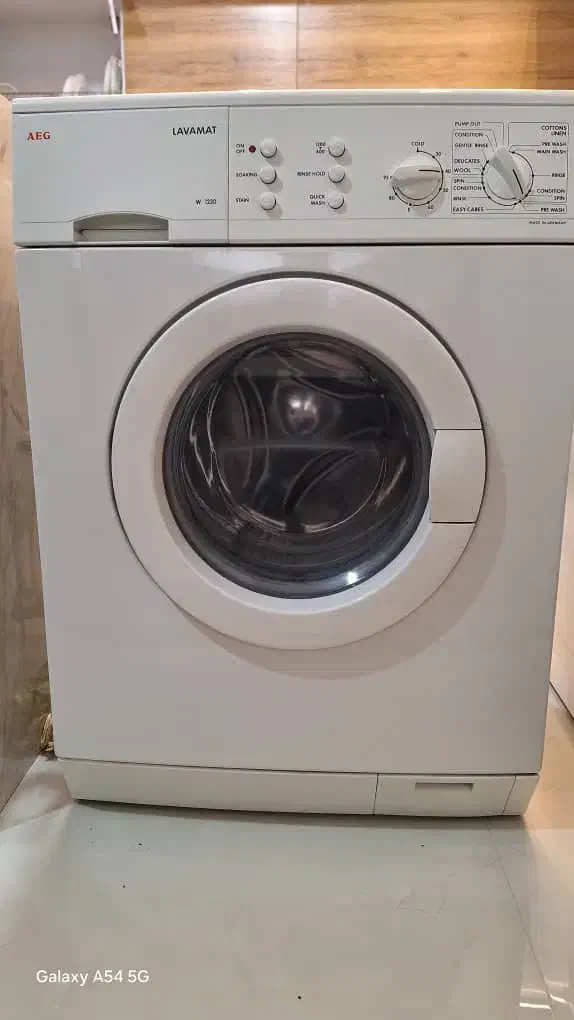 فروش ماشین لباس شویی کارکرده در حد نو AEG|ماشین لباسشویی و خشک‌کن لباس|شیراز, تلخ داش|دیوار