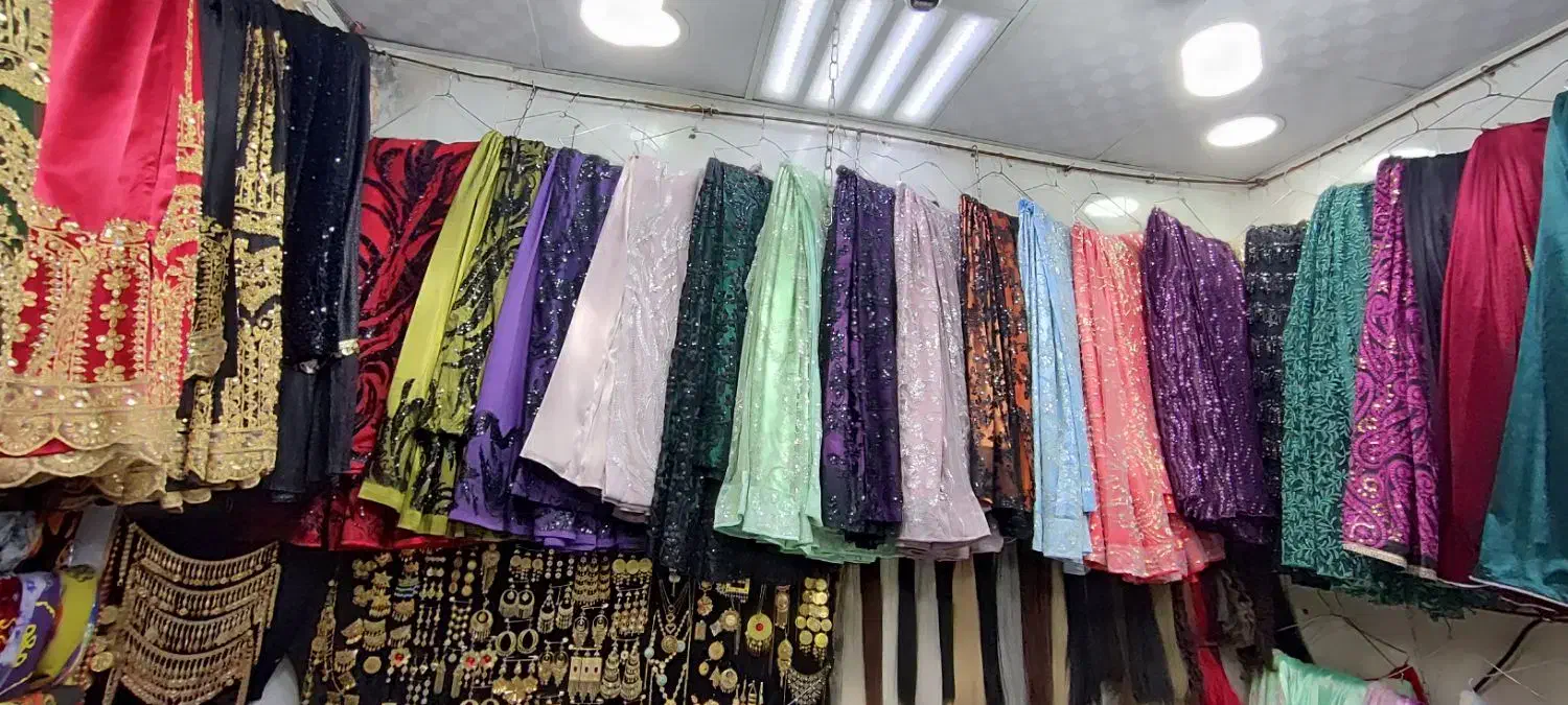 لباس محلی|لباس|کوه چنار, |دیوار