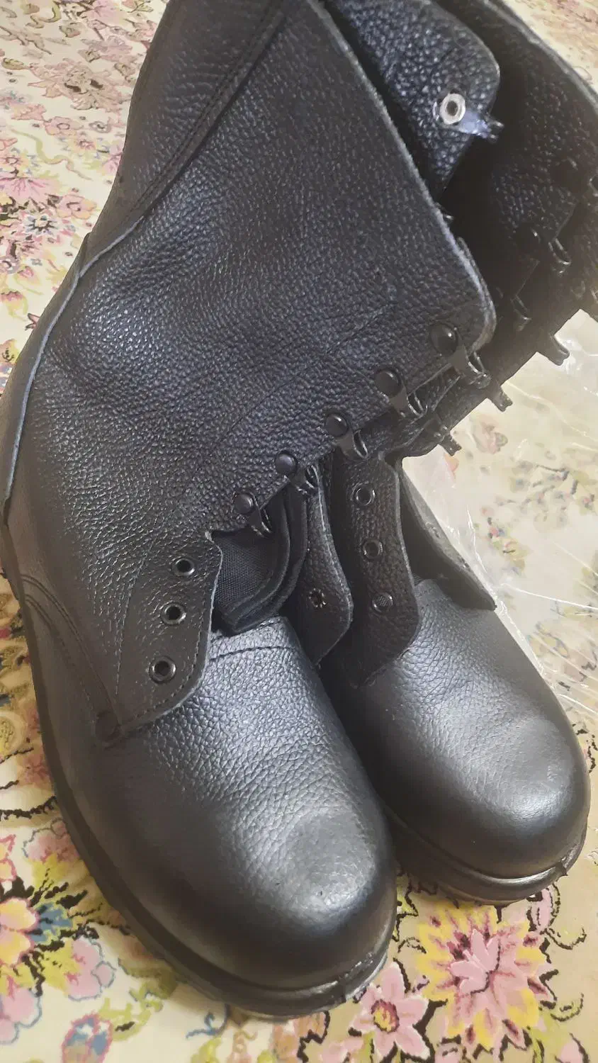 پوتین سربازی ( چکمه )سایز ۴۴|کیف، کفش، کمربند|قرچک, باقرآباد|دیوار