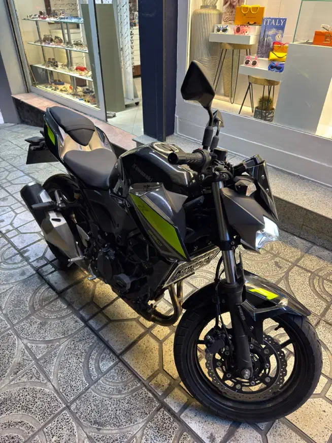 کاوازاکی زد ۲۵۰ نیو . ۱۴۰۱ . Z250|موتورسیکلت|تهران, یوسف‌آباد|دیوار