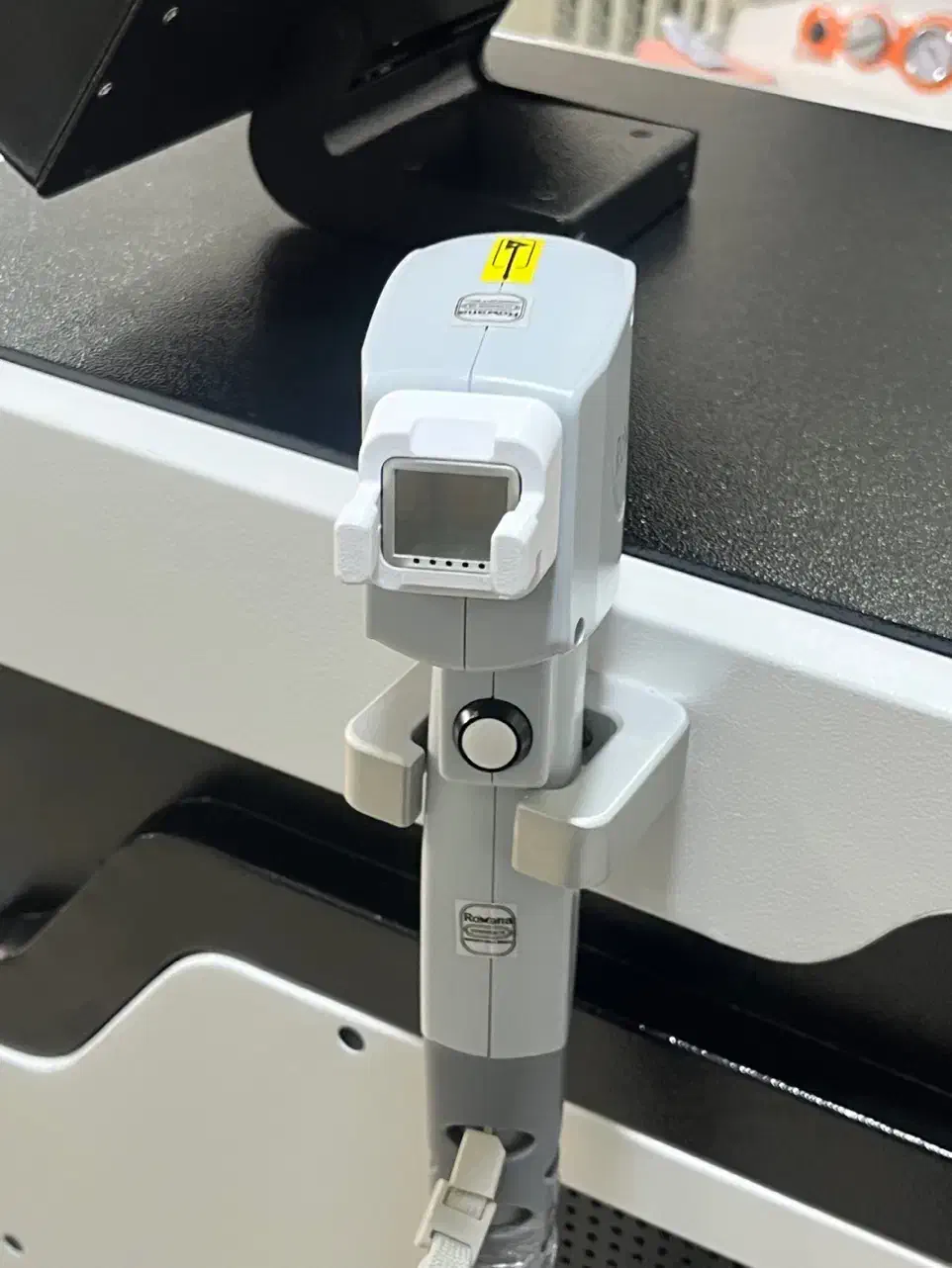 دستگاه لیزر شاتی سنس و دستگاه های رولی تیتانیوم|آرایشی، بهداشتی، درمانی|یزد, |دیوار